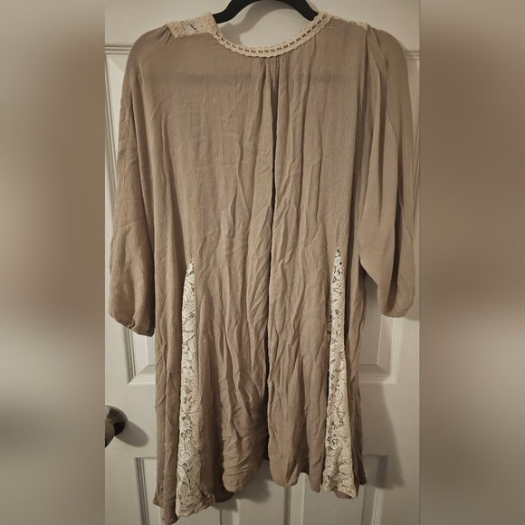 Umgee Tunic - Picture 2 of 4